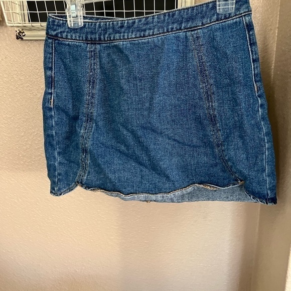Pacsun Jean Skirt With Zipper In Front - Picture 3 of 7
